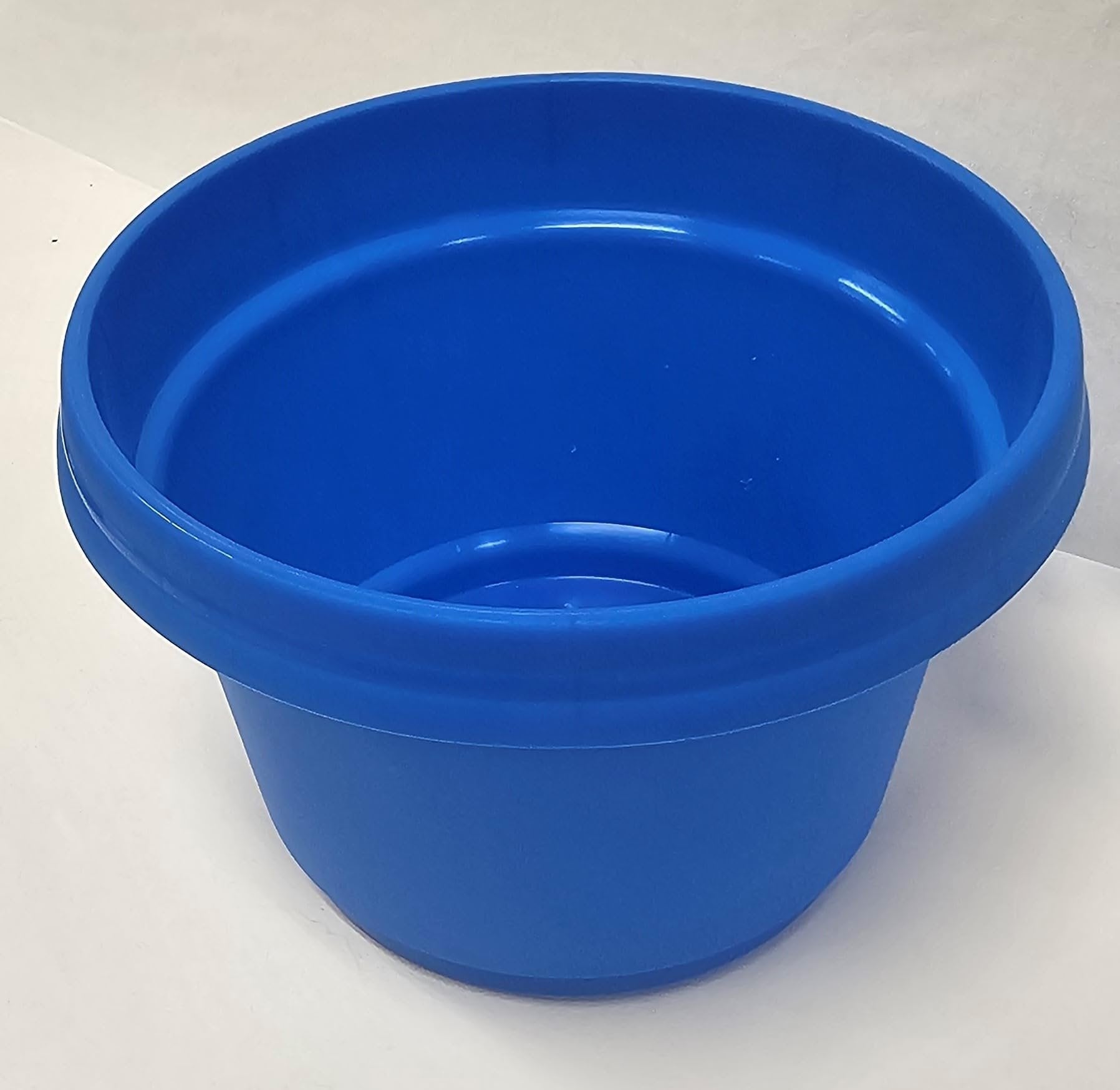 Austin Planter Case of 5 - Multi Size & Color Plastic Flower Pot, Seedling & Nursery Planter with Saucers